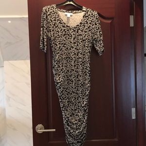 Gorgeous 3/4 sleeve maternity dress